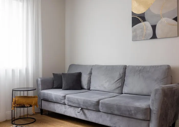 Brand New, Cozy And Quiet 1 Bedroom Apartment, Free Parking