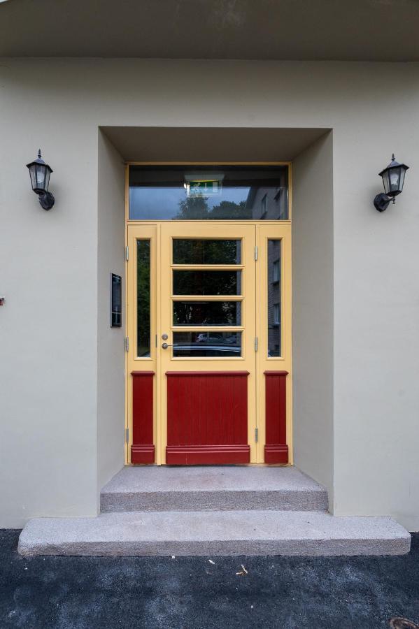 Brand New, Cozy And Quiet 1 Bedroom Apartment, Free Parking